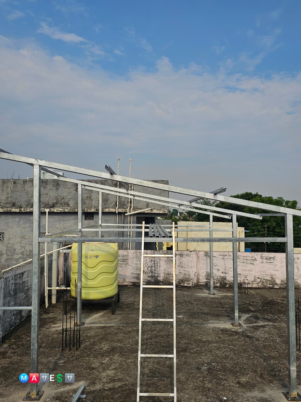 SOLAR HIGH-MAST LIGHTS